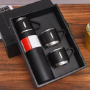 Kit Garrafa Térmica Vacuum Flask Set C/ 3 Xicaras 500ml Inox