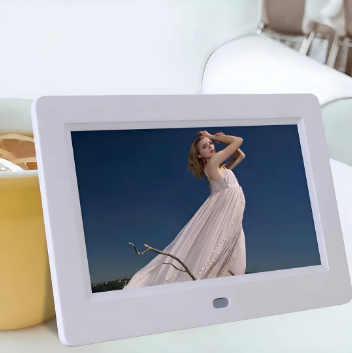 Porta-Retrato Digital 7” com Som, Vídeo e Controle – Reviva Suas Melhores Memórias