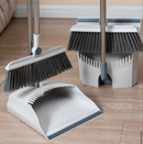 Kit Limpeza 2 em 1 – Vassoura + Pá Dobrável com Suporte de Parede